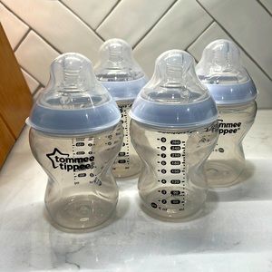 Tommee Tippee 9 Oz bottles (qty: 4)